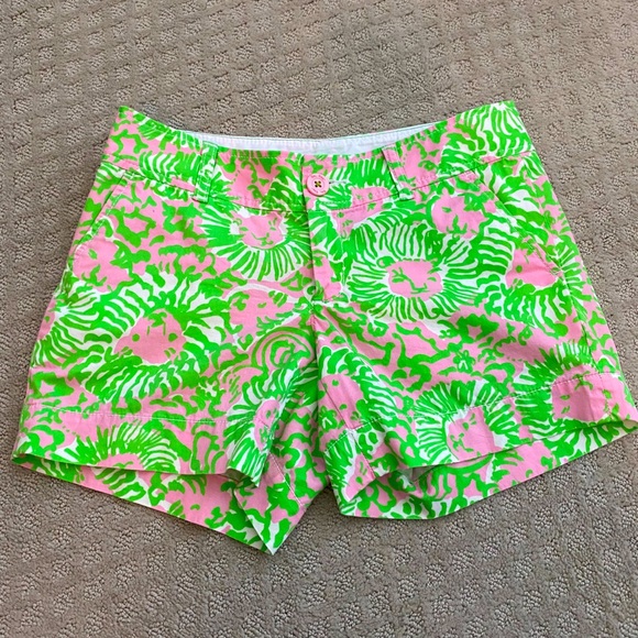 Adorable Lilly Pulitzer Callahan short size 0. - Picture 3 of 5
